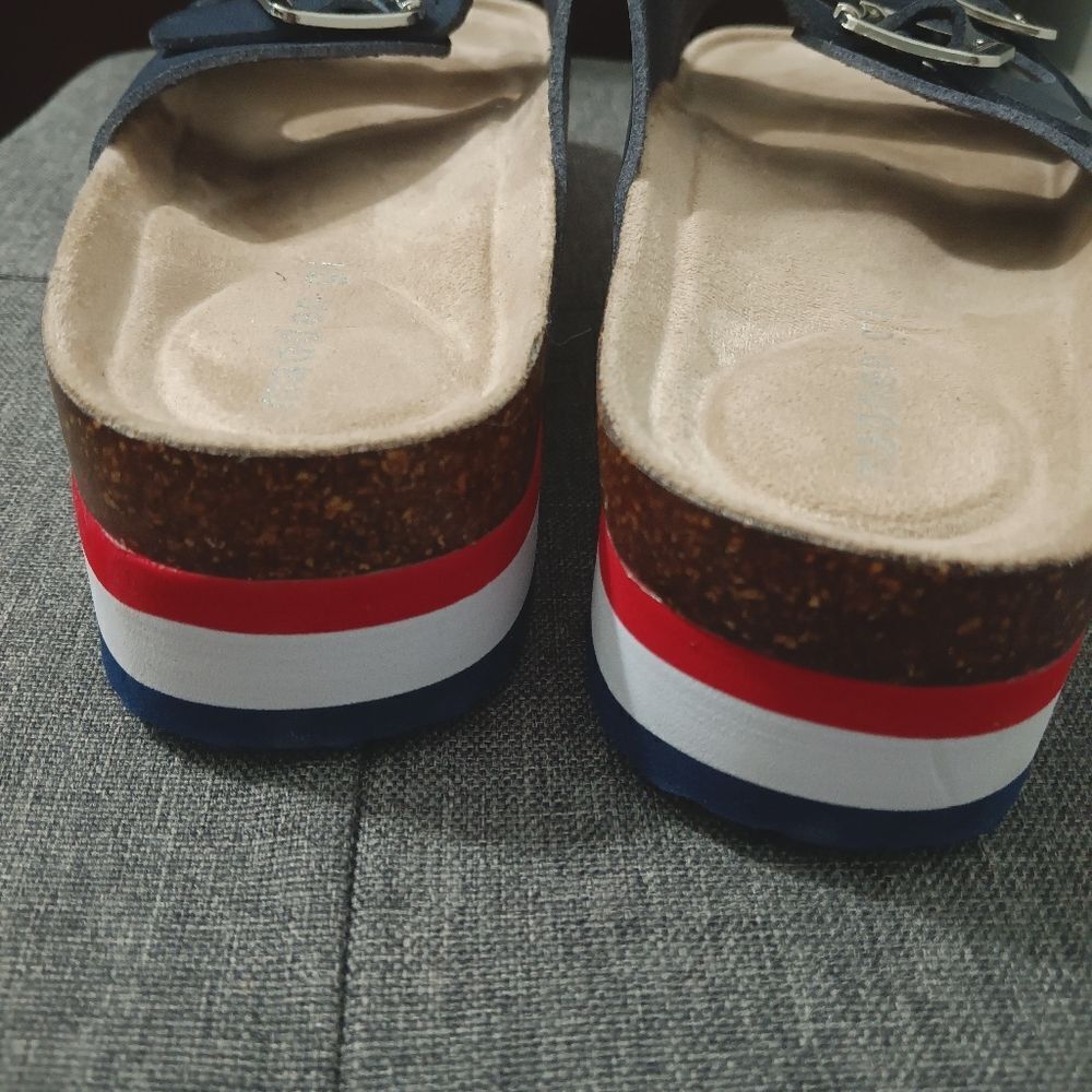 Madden Girl Sandal Slip on. SZ 8M - Picture 3 of 8